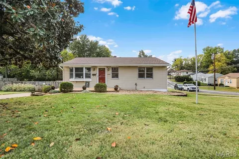 2525 Spencer Ave, Overland, MO 63114