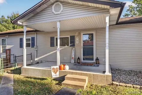 707 Noll Dr, Arnold, MO 63010 photo 3