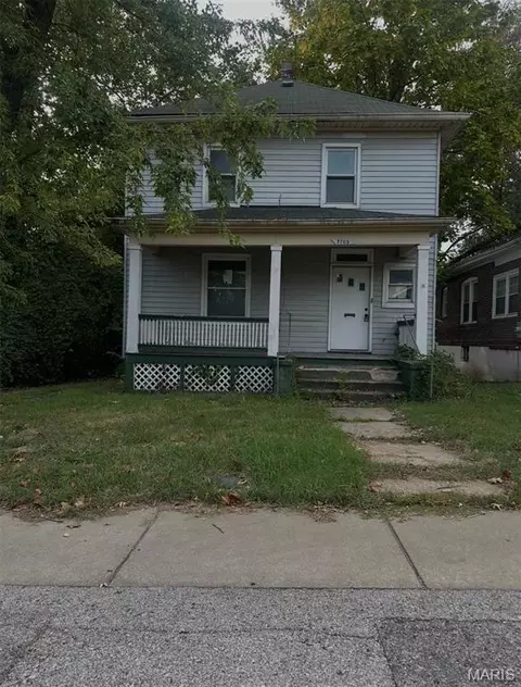 2705 Lyndhurst Ave, Saint Louis, MO 63114