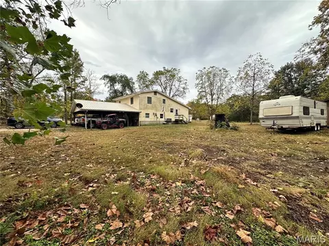 Exterior - 403 E Dent St, Ironton, MO 63650 photo 6 of 12