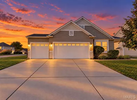 3121 Grace Hill Dr, Lake Saint Louis, MO 63367