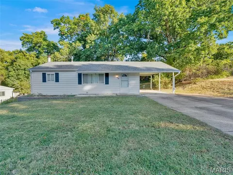 38 Guylyn Pl, Valley Park, MO 63088