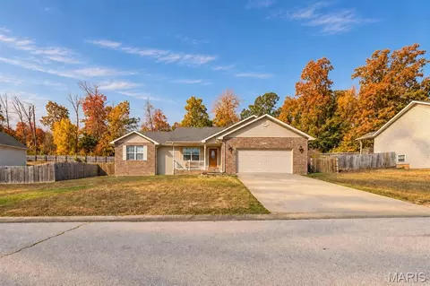 166 Lyle Curtis Cir, Waynesville, MO 65583