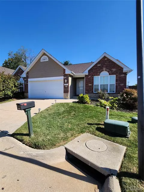 3638 Candlewyck Green Ct, Florissant, MO 63034