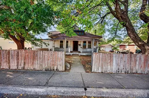359 W Hayes St, Lebanon, MO 65536