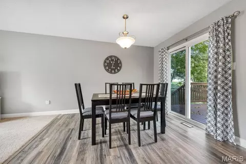 Dining - 463 Talbert Ct, Ballwin, MO 63021 photo 2 of 3