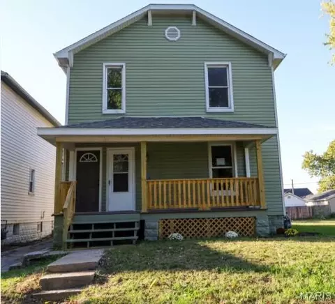 2433 Adams St, Granite City, IL 62040