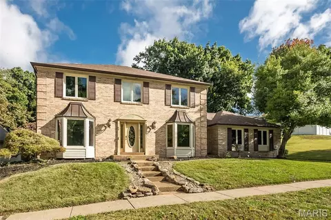 69 Riverwood Estates Blvd, Florissant, MO 63031
