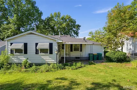 10136 Newbold Dr, Saint Louis, MO 63137