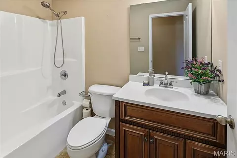Bath - 1642 Jackson Ridge Dr, Jackson, MO 63755 photo 3 of 3