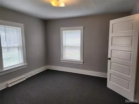 Bedroom - 1618 Singleton Ave, Hannibal, MO 63401 photo 2 of 4