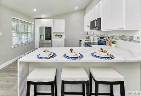 Kitchen - 7707 Springdale Dr, Normandy, MO 63121 photo 1 of 6