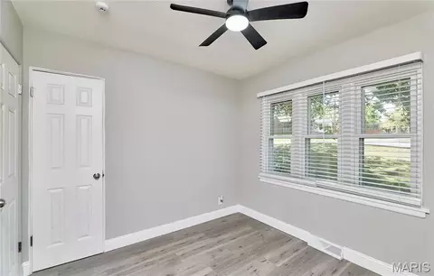 Bedroom - 7707 Springdale Dr, Normandy, MO 63121 photo 12 of 13