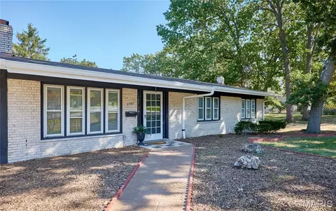 Exterior - 7707 Springdale Dr, Normandy, MO 63121 photo 5 of 10