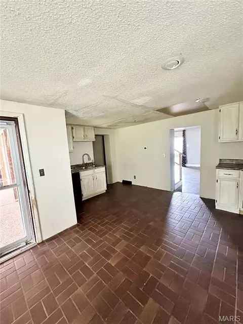 Kitchen - 309 Hooker St, Washington, MO 63090 photo 2 of 3