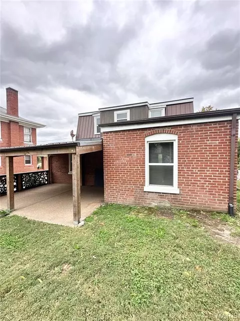 Exterior - 309 Hooker St, Washington, MO 63090 photo 2 of 7
