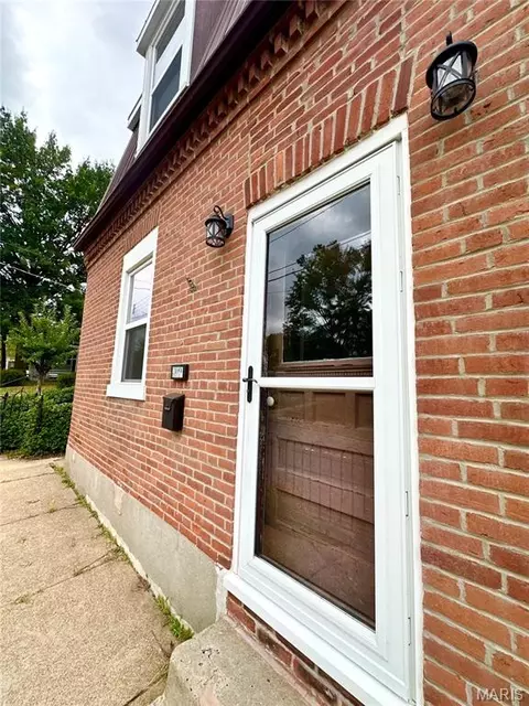 Exterior - 309 Hooker St, Washington, MO 63090 photo 6 of 7