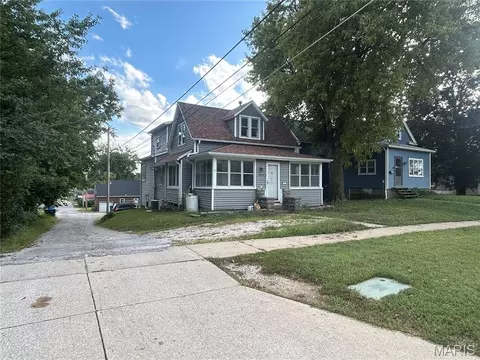 2052 3rd Ave, Chester, IL 61244