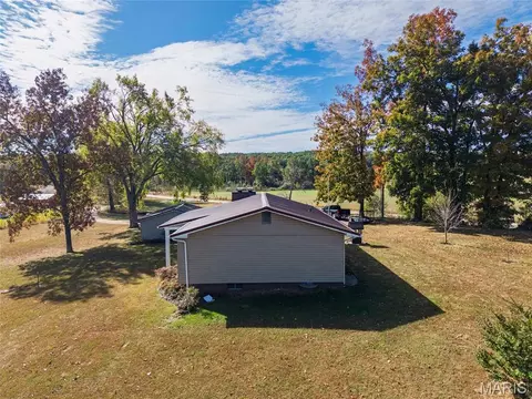 Exterior - 8965 Old Jackson Rd, Fredericktown, MO 63645 photo 5 of 7