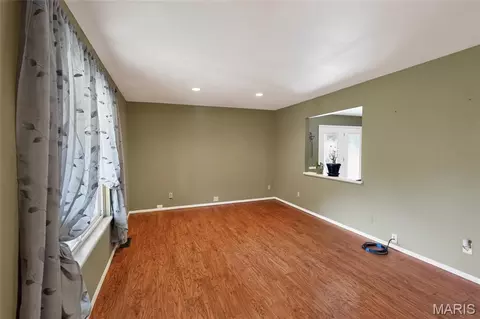Living - 8965 Old Jackson Rd, Fredericktown, MO 63645 photo 2 of 6