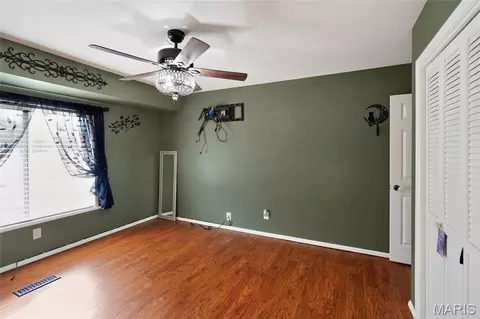 Bedroom - 8965 Old Jackson Rd, Fredericktown, MO 63645 photo 4 of 7