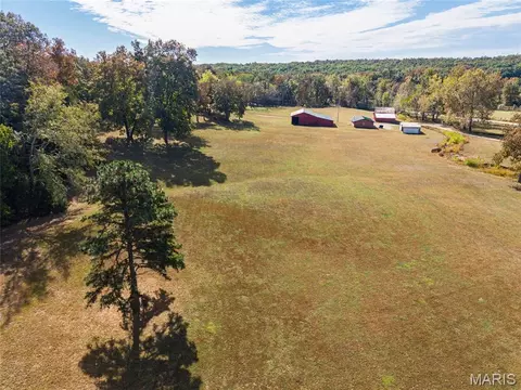 Exterior - 8965 Old Jackson Rd, Fredericktown, MO 63645 photo 3 of 7