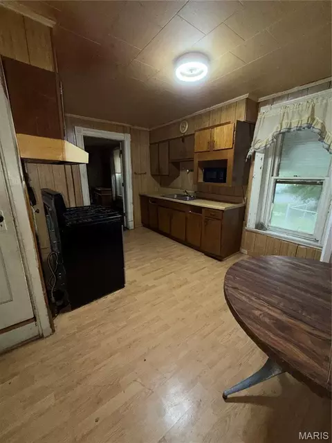 1908 Central Ave, Alton, IL 62002 photo 8