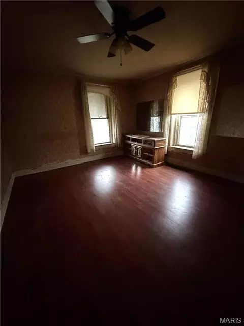 1908 Central Ave, Alton, IL 62002 photo 3