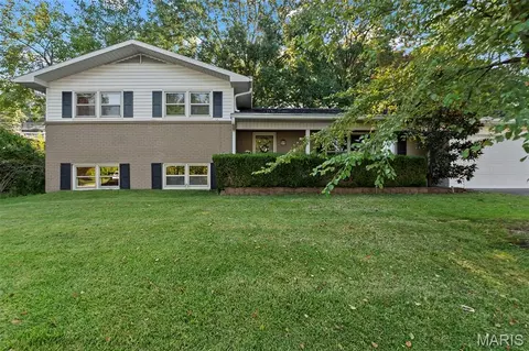 1709 Westridge Dr, Cape Girardeau, MO 63701