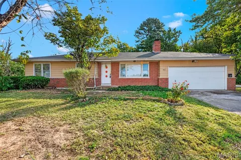 7012 N Hanley Rd, Hazelwood, MO 63042