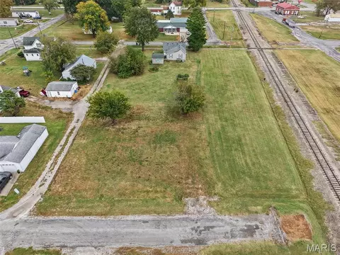 206 N 3rd St, Baldwin, IL 62217 photo 7