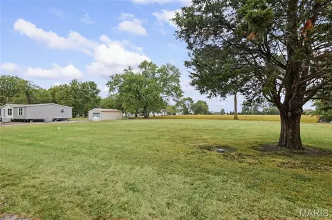 206 N 3rd St, Baldwin, IL 62217 photo 5