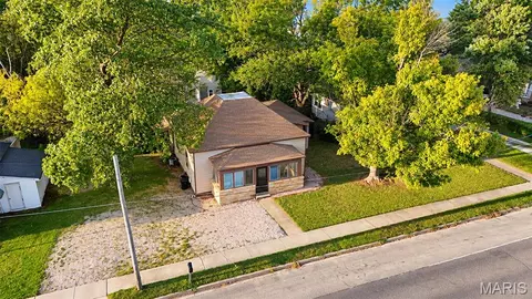 Other - 315 E Washington St, Cuba, MO 65453 photo 10 of 11
