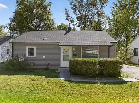 118 Paul Ave, Ferguson, MO 63135
