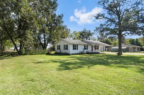 Exterior - 514 Dean, Matthews, MO 63867 photo 3 of 9