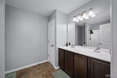 Entry Way - 353 Dry Fork Xing, Warrenton, MO 63383 photo 5 of 6