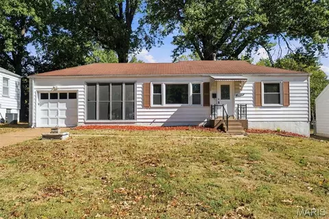 10204 Tappan Dr, Saint Louis, MO 63137