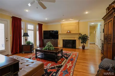 Living - 654 County Road 490, Naylor, MO 63953 photo 2 of 2