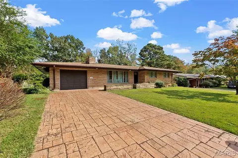 2114 Sherwood Dr, Cape Girardeau, MO 63701