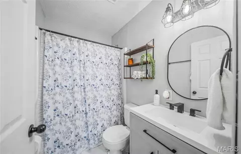 Bath - 13640 Tassel Rd, Saint Robert, MO 65584 photo 2 of 2