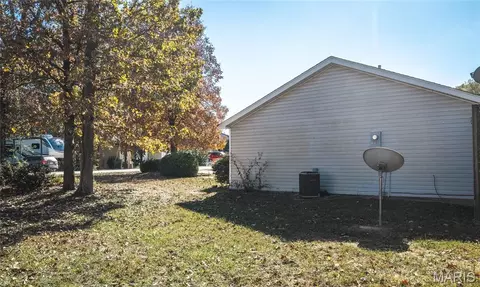 Exterior - 13640 Tassel Rd, Saint Robert, MO 65584 photo 8 of 9