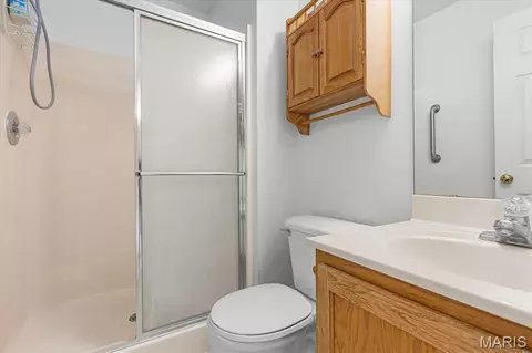 Bath - 28 Aster Dr, Wright City, MO 63390 photo 1 of 2