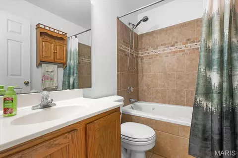 Bath - 28 Aster Dr, Wright City, MO 63390 photo 2 of 2