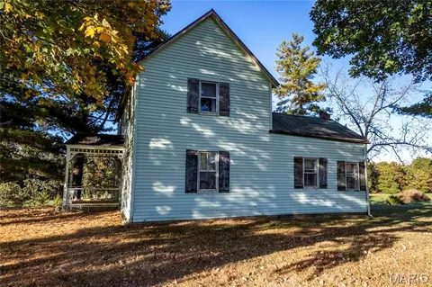 Exterior - 2302 Highway 19, Hermann, MO 65041 photo 7 of 23