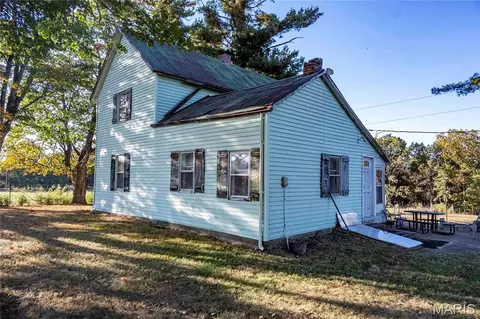 Exterior - 2302 Highway 19, Hermann, MO 65041 photo 6 of 23
