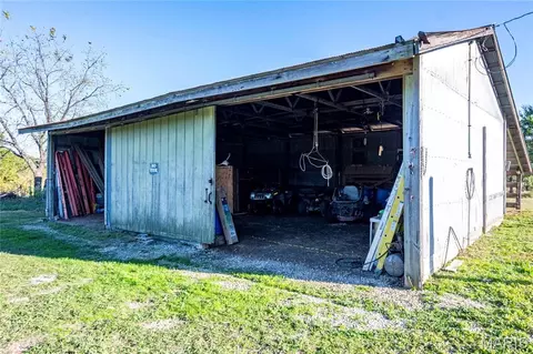 Exterior - 2302 Highway 19, Hermann, MO 65041 photo 8 of 23