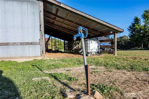 Exterior - 2302 Highway 19, Hermann, MO 65041 photo 11 of 23