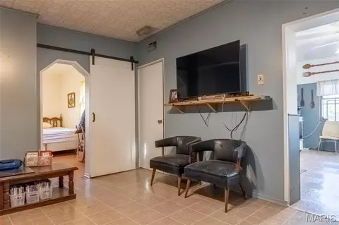 Entry Way - 2302 Highway 19, Hermann, MO 65041 photo 1 of 1