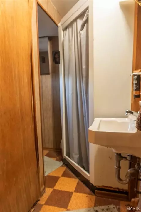 Bath - 2302 Highway 19, Hermann, MO 65041 photo 1 of 1
