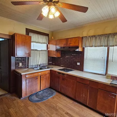 Kitchen - 6 N Smith St, Smithton, IL 62285 photo 1 of 1